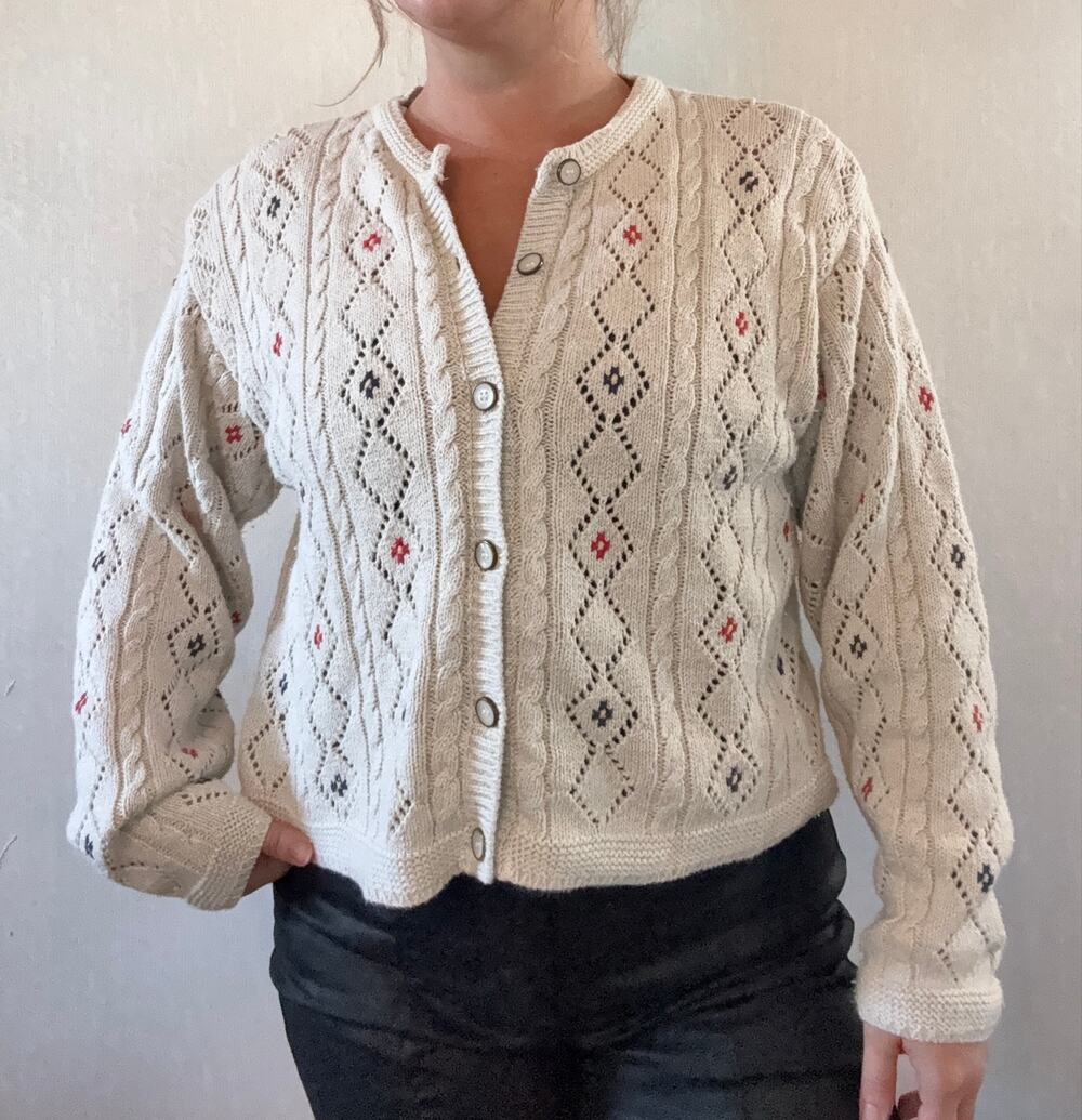 Vintage Lizwear Cream Cable Knit Embroidered Cardigan Sweater Medium